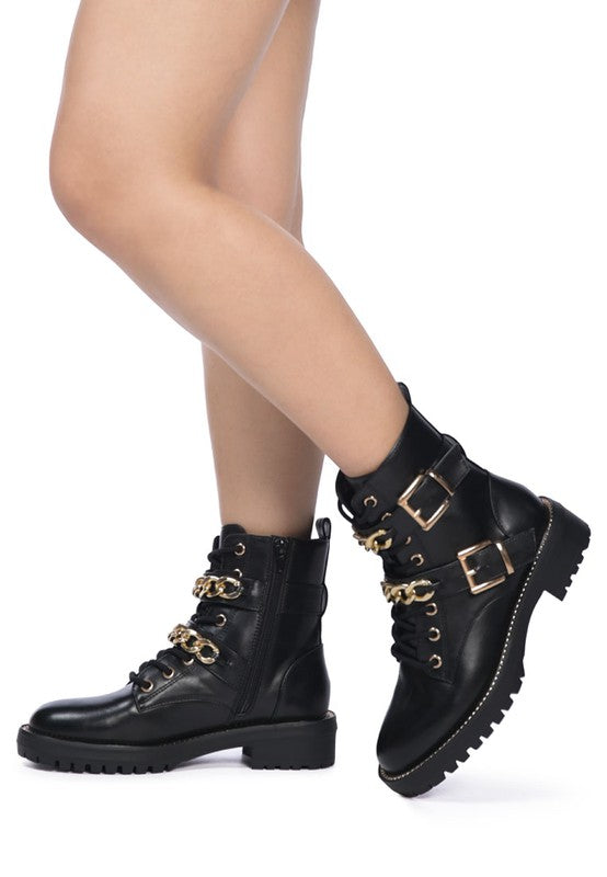 METAL CHAIN BOOT