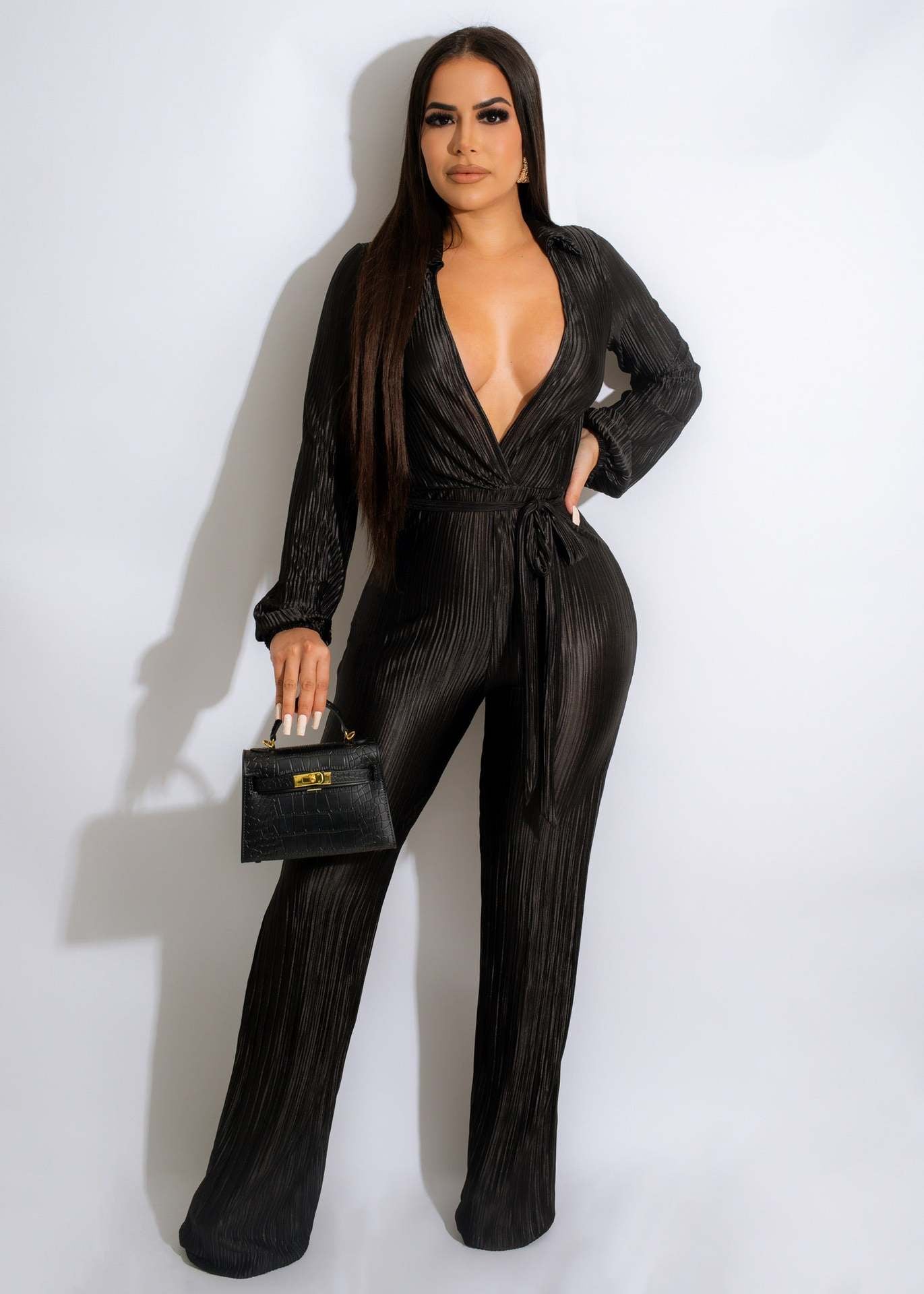 Low Cut Long Sleeve Pleated Jumpsuit